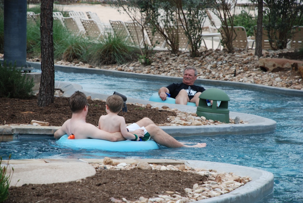 2009/03(Mar)/HYATT LOST PINES ALL KIDS & GRANDKIDS/1024x768_2009-03-7th 8th All Hildebrands Hyatt Lost Pines 02.jpg